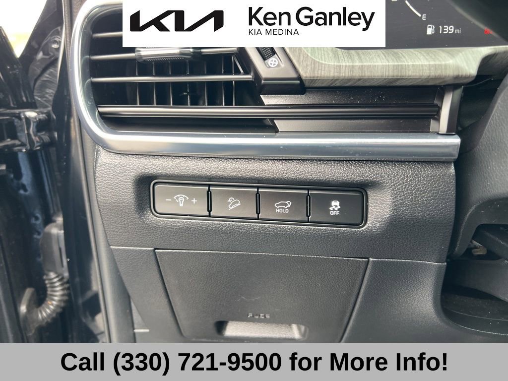 Used 2025 Kia Telluride SX w/ SX Captain's Chair Package image 30