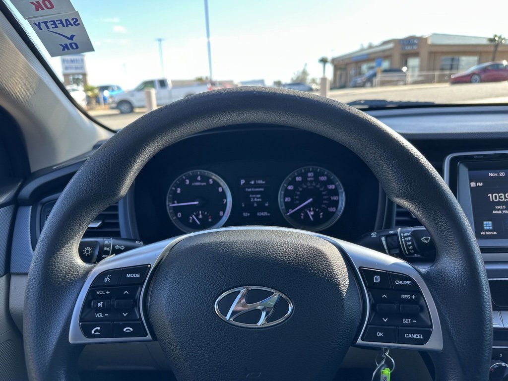 Used 2019 Hyundai Sonata SE image 16