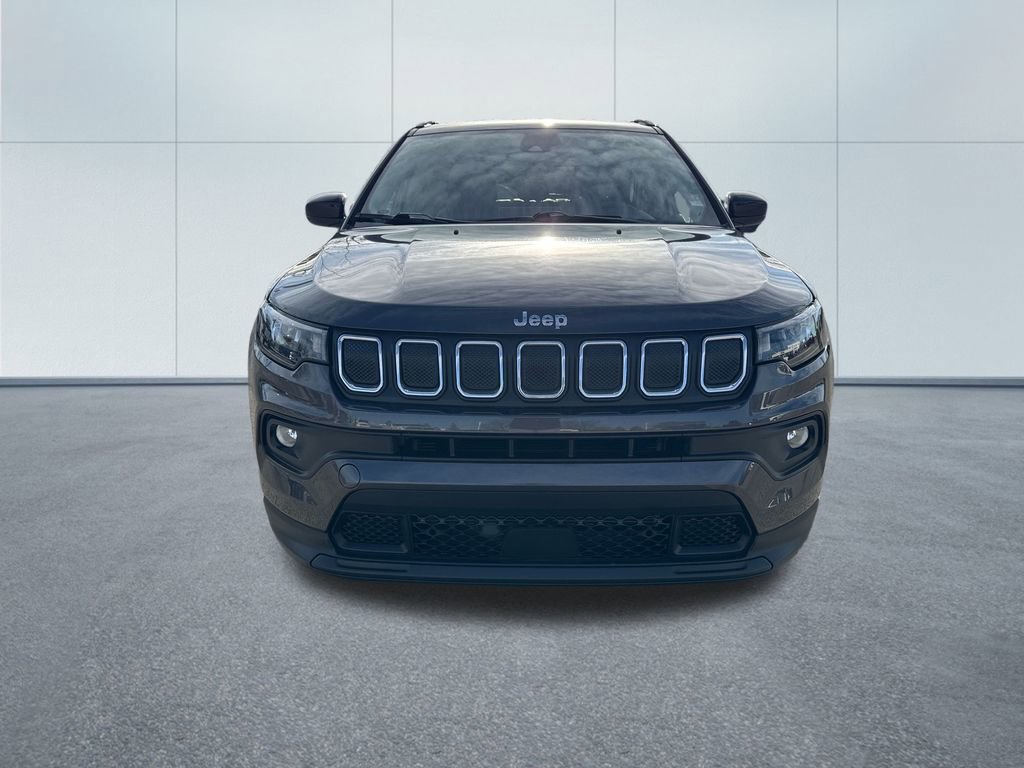 Certified 2022 Jeep Compass Latitude image 10