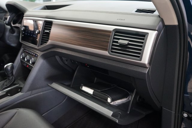 Used 2021 Volkswagen Atlas SE image 44