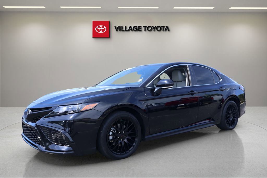 Certified 2024 Toyota Camry SE w/ Convenience Package FWD image 1
