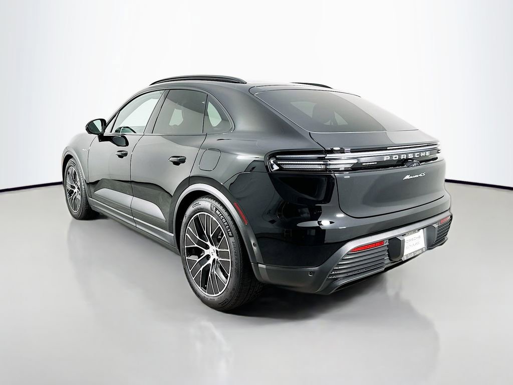 Used 2025 Porsche Macan 4S Electric image 3