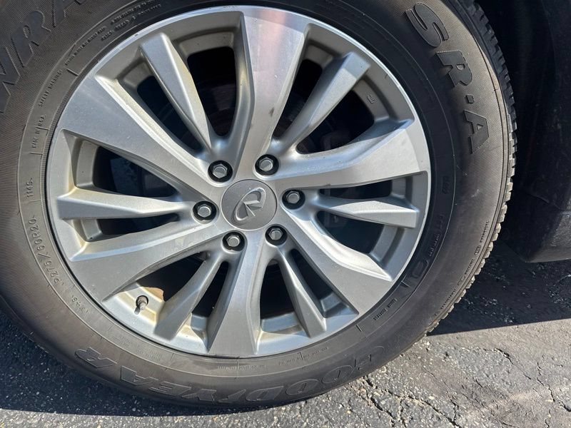 Used 2017 INFINITI QX80 4WD image 8