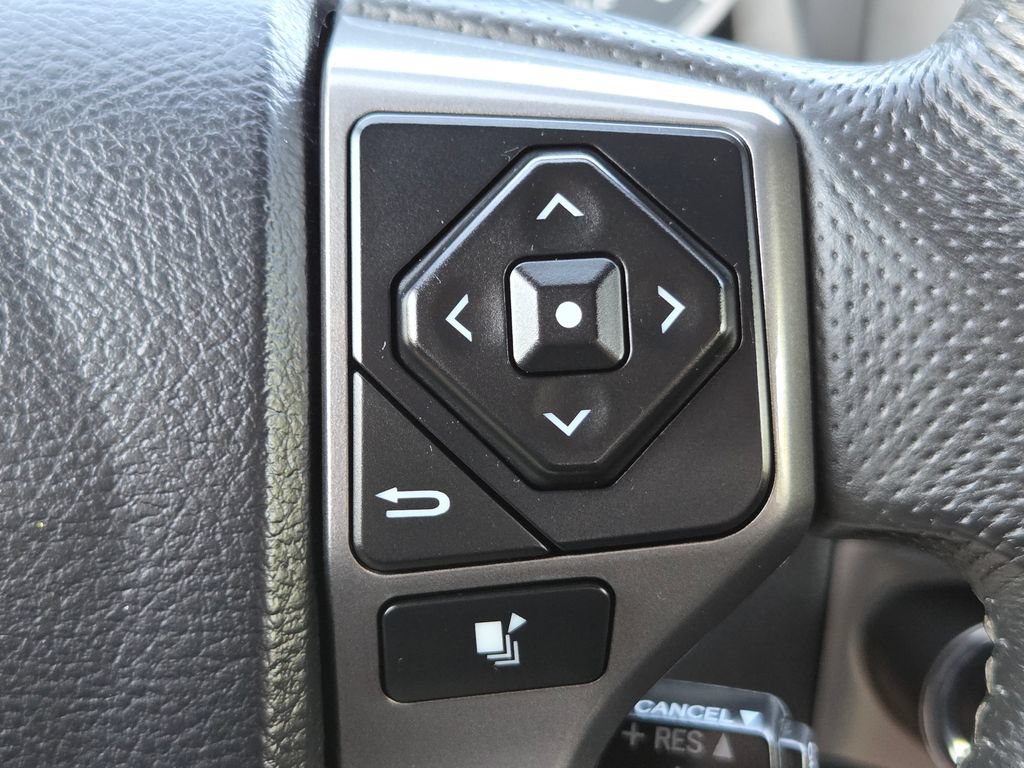 Used 2016 Toyota Tacoma Limited w/ Towing Package AWD/4WD image 14