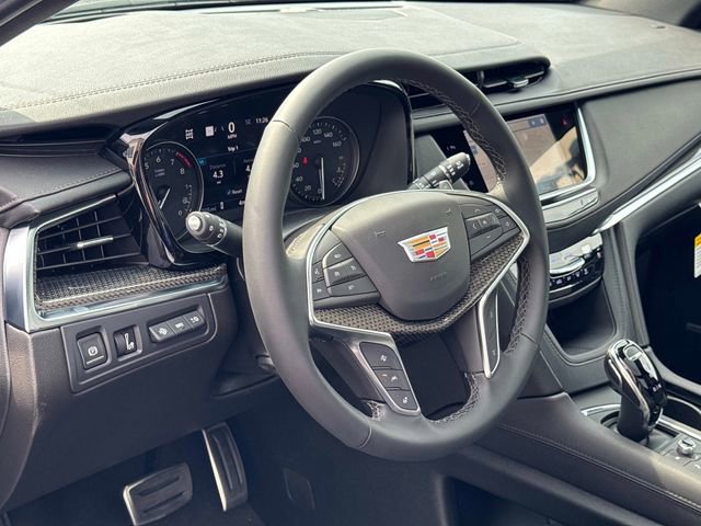 New 2026 Cadillac XT5 Sportv w/ LPO, Onyx Lite Package AWD/4WD image 19