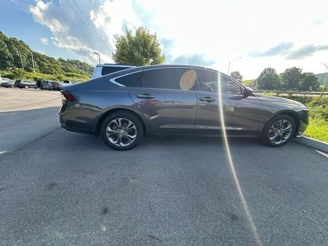 Used 2023 Honda Accord EX image 17