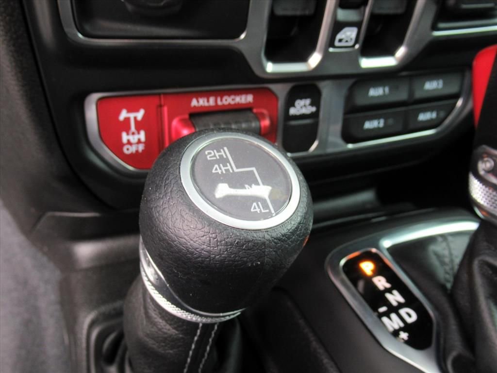 Certified 2024 Jeep Gladiator Mojave w/ Technology Group image 27