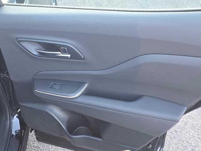 Used 2023 Toyota Crown XLE image 22