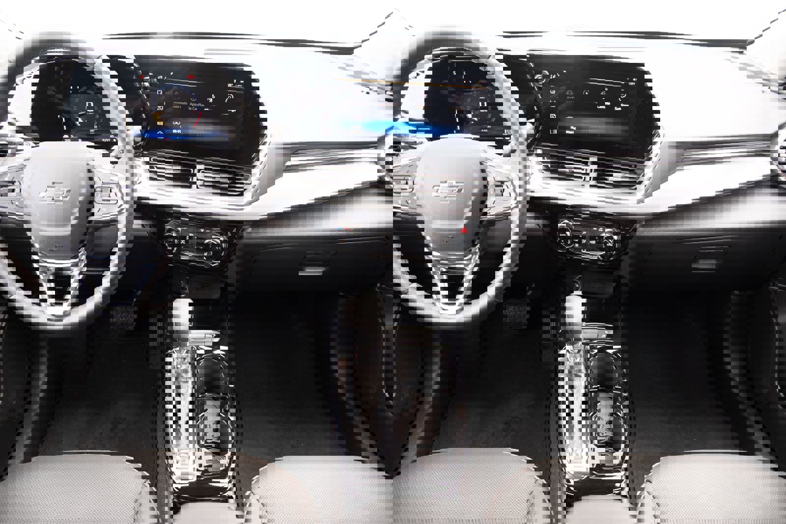 Used 2025 Chevrolet Trax ACTIV w/ Driver Confidence Package image 17