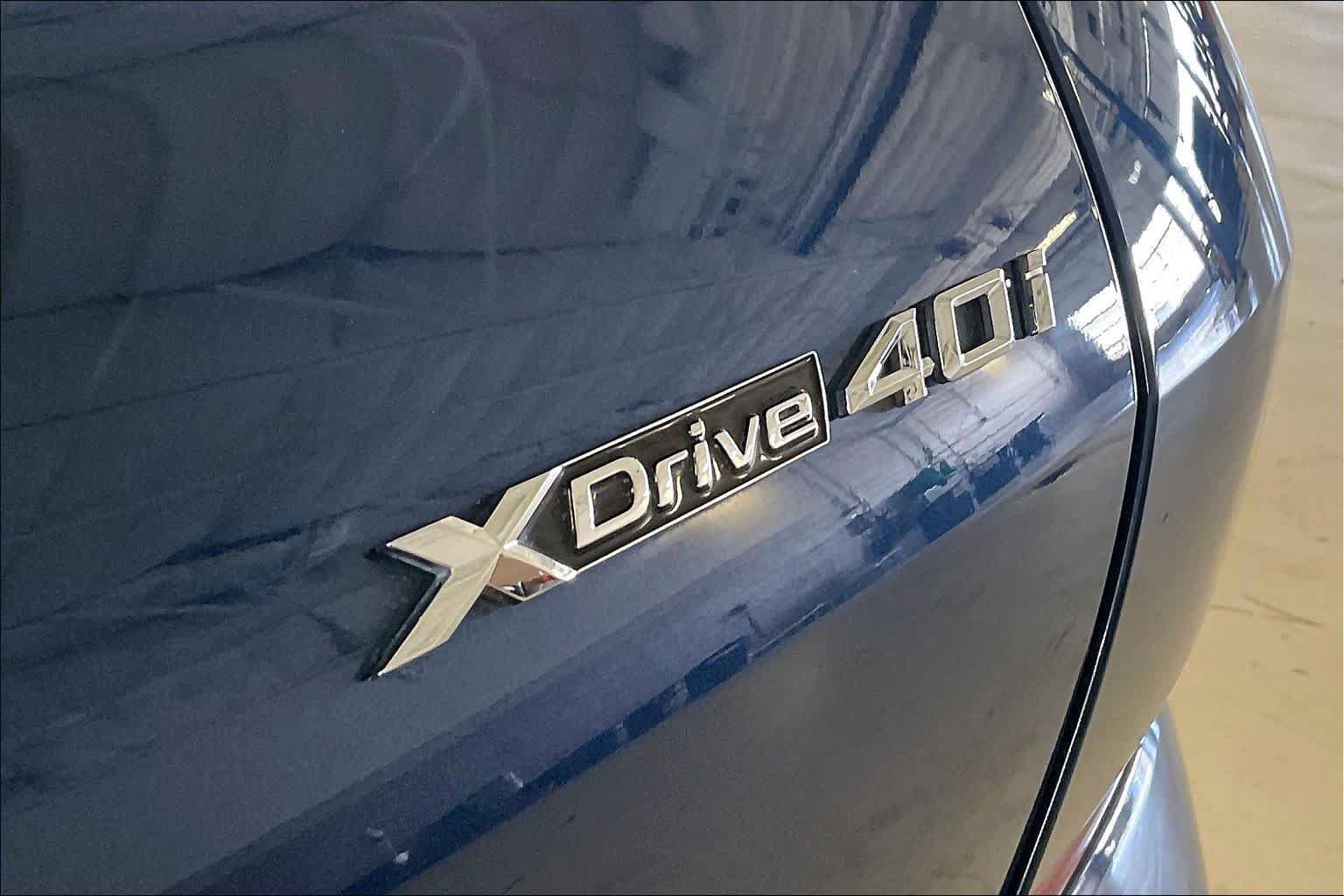 Used 2023 BMW X6 xDrive40i w/ M Sport Package AWD/4WD image 9
