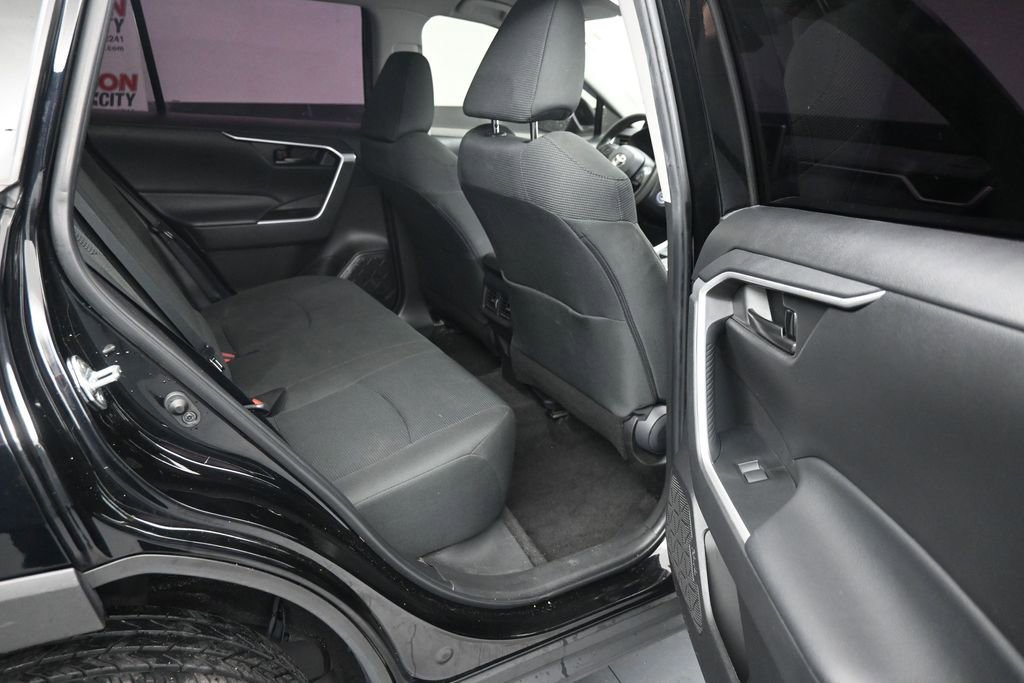 Used 2023 Toyota RAV4 LE FWD image 12