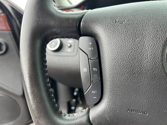 Used 2011 Chevrolet Impala LT FWD image 13