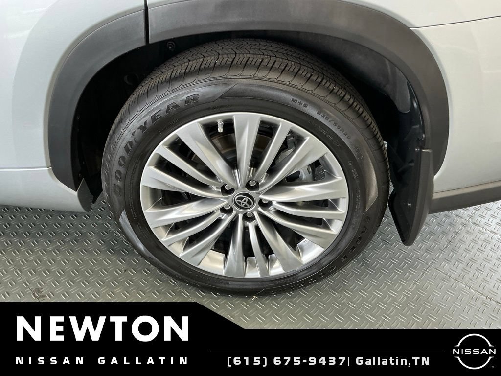 Used 2023 Toyota Highlander Platinum AWD/4WD image 60