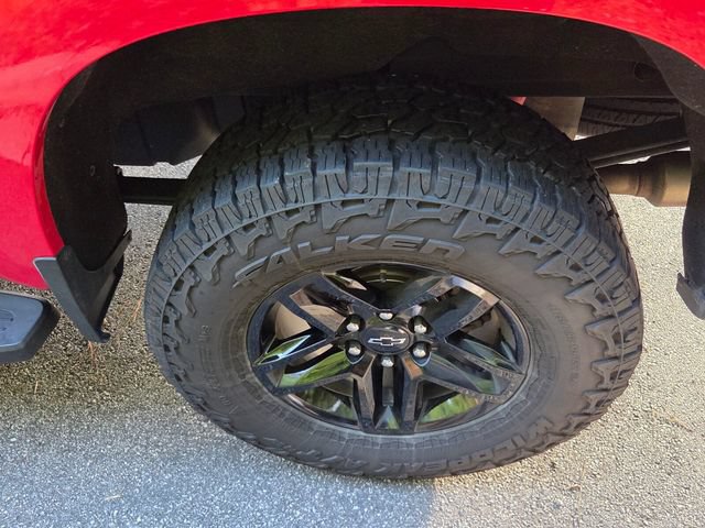 Used 2020 Chevrolet Silverado 1500 LT Trail Boss AWD/4WD image 5