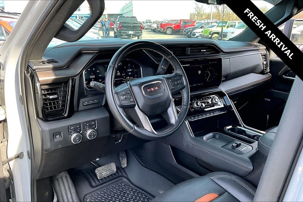Used 2025 GMC Sierra 2500 AT4 w/ AT4 Premium Plus Package image 17