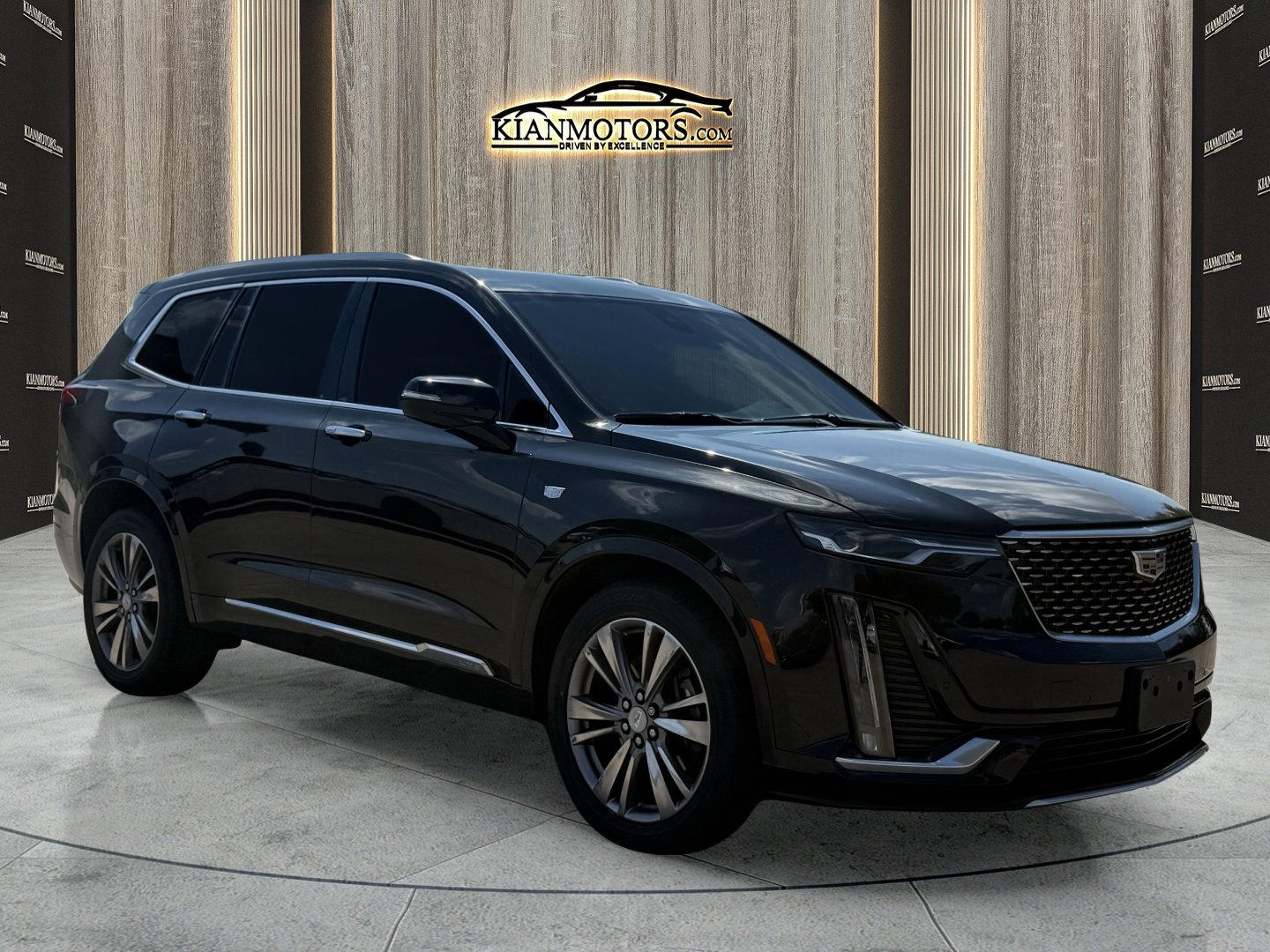 Used 2020 Cadillac XT6 Premium Luxury image 1