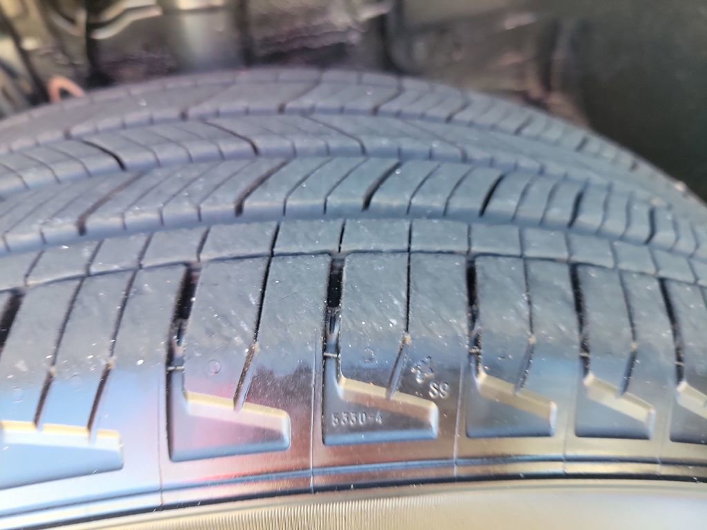 Certified 2025 Toyota RAV4 XLE image 33