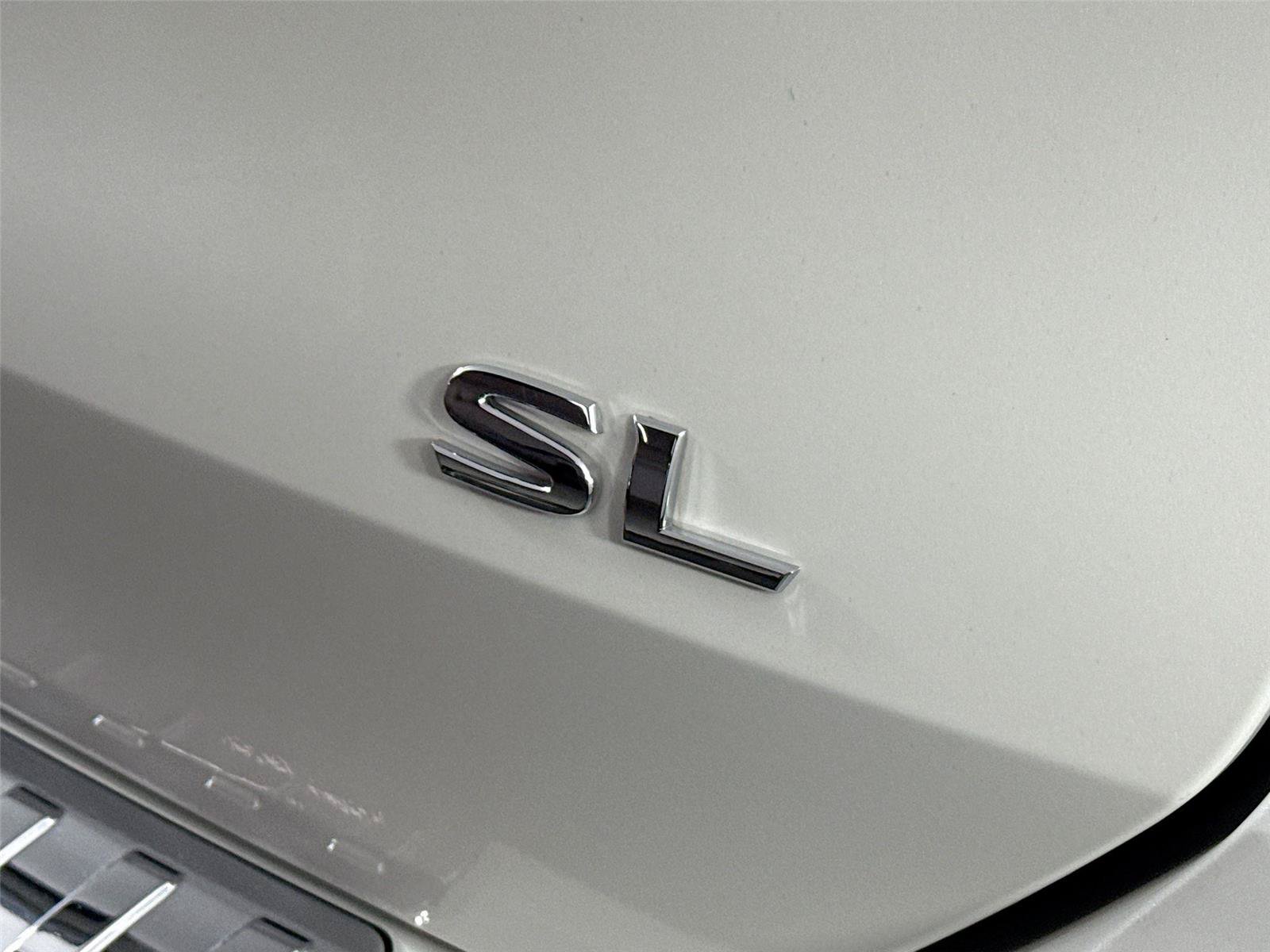 Used 2018 Nissan Rogue SL w/ Premium Package FWD image 15
