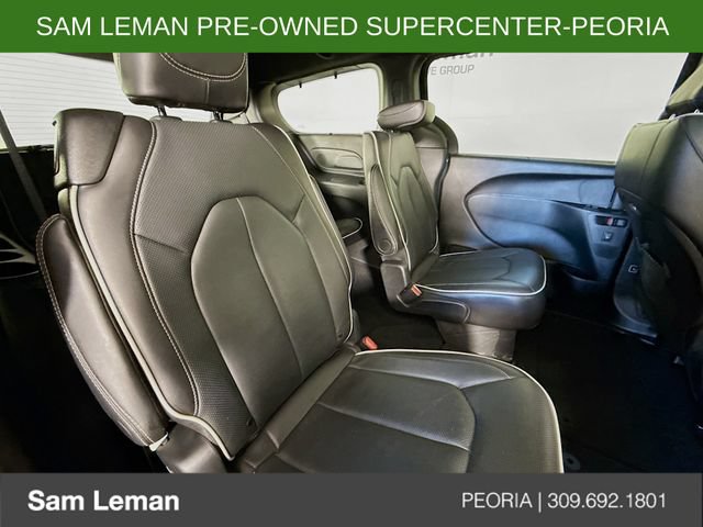 Used 2025 Chrysler Pacifica Limited FWD image 28