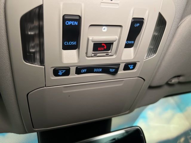 Used 2022 Toyota Highlander XLE AWD/4WD image 50