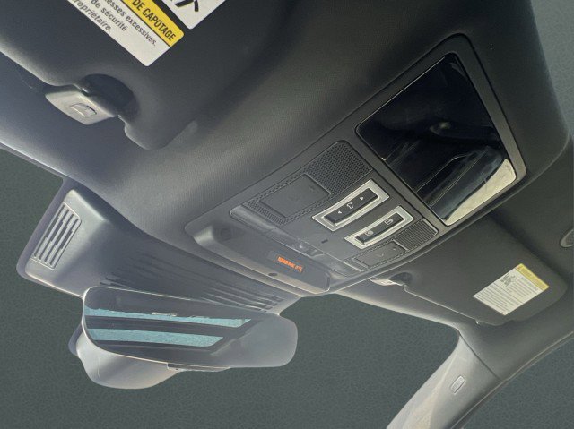 Used 2025 Jaguar F-PACE R-Dynamic S image 29