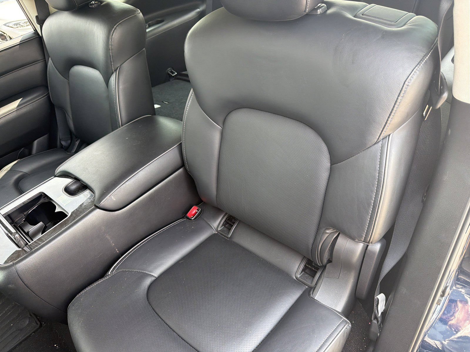 Used 2021 INFINITI QX80 Luxe w/ Cargo Package AWD/4WD image 23