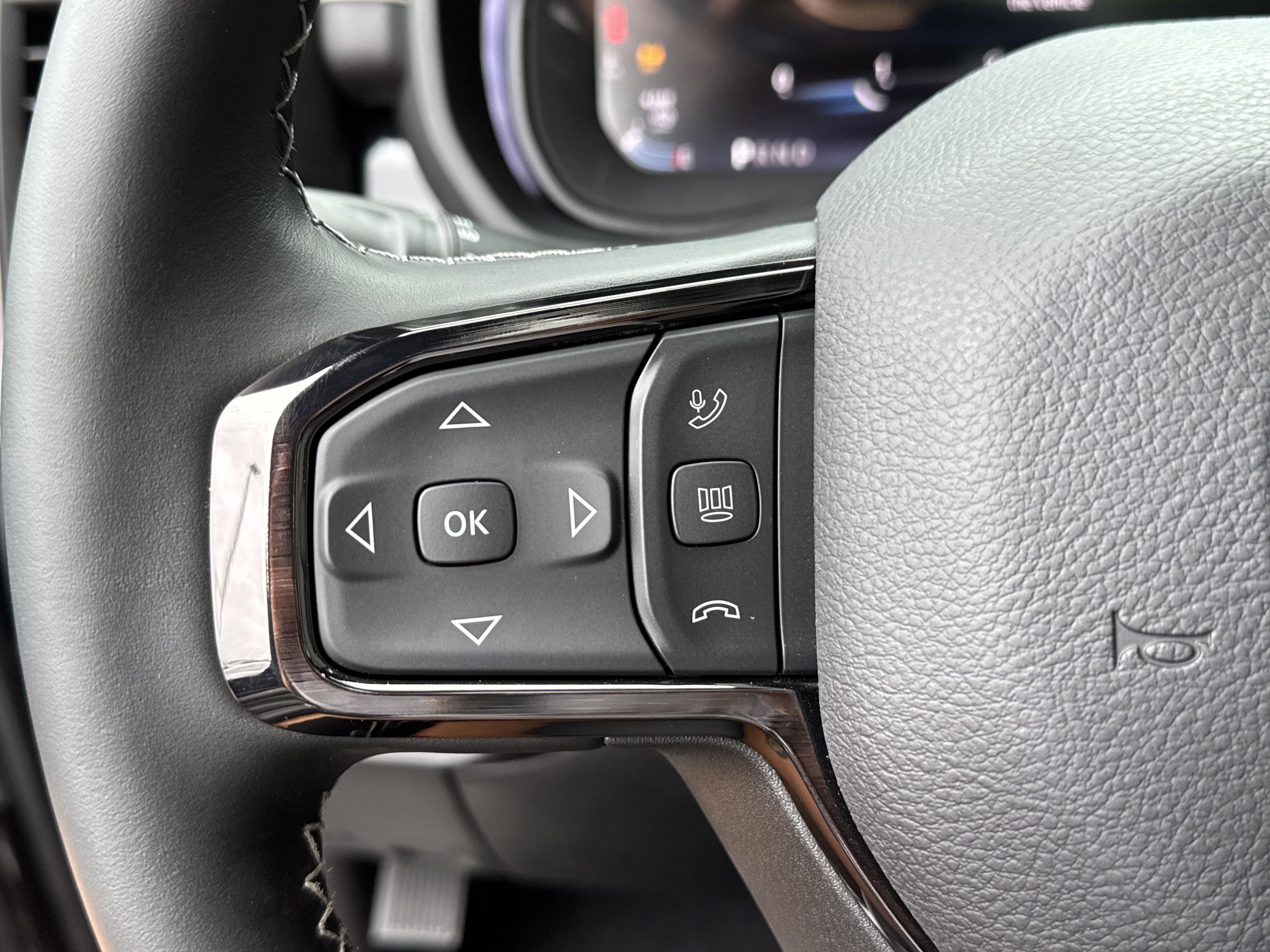 New 2025 RAM 2500 Limited image 29