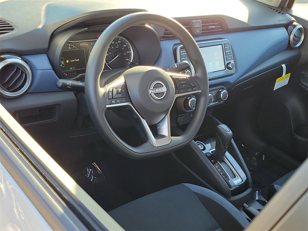 New 2025 Nissan Versa SV w/ Trunk Package image 4