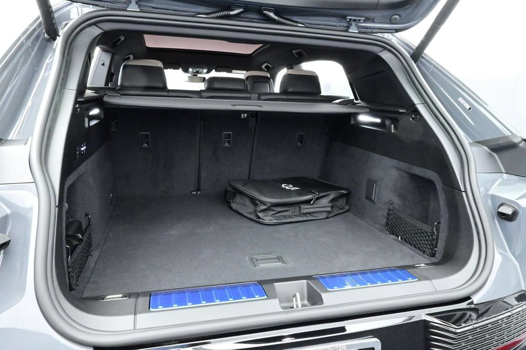 New 2026 Porsche Cayenne Electric AWD/4WD image 15