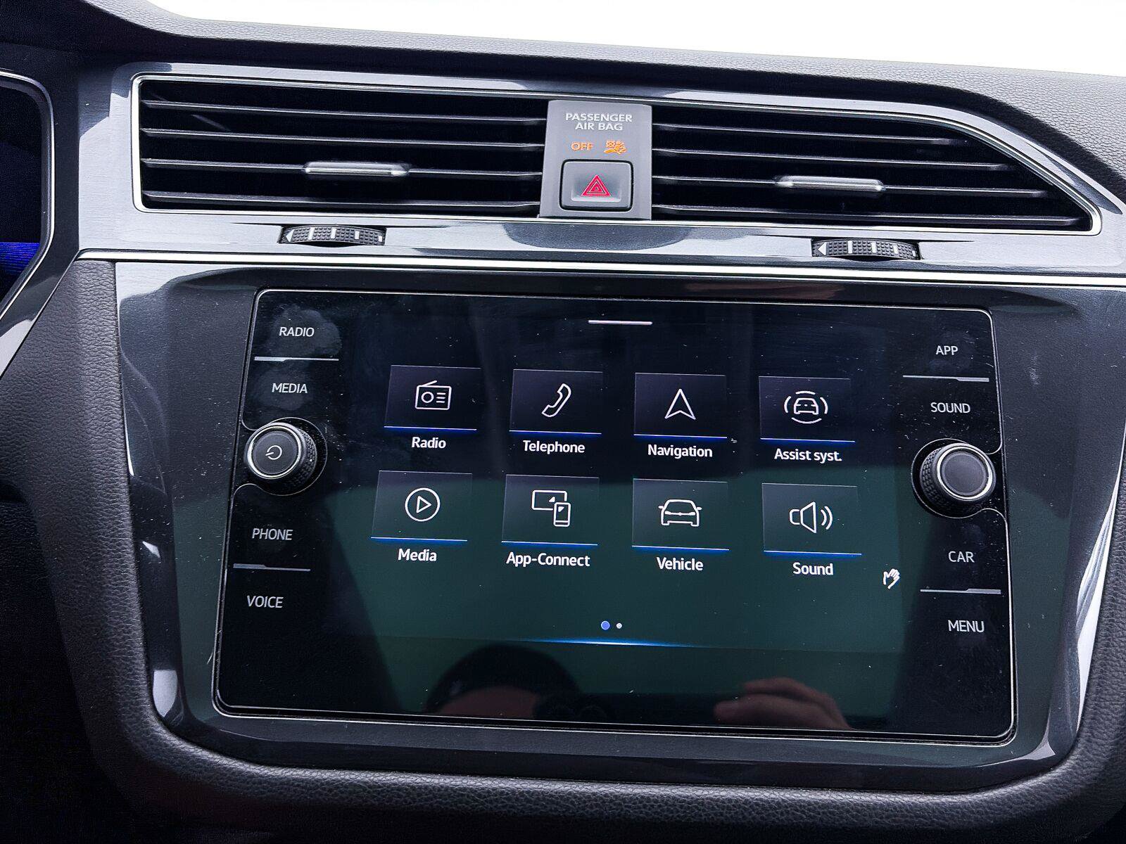 Used 2022 Volkswagen Tiguan SE FWD image 21