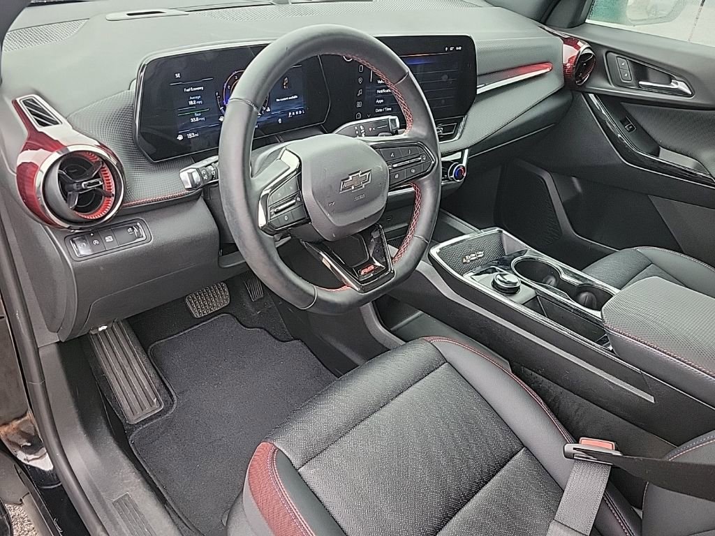 Used 2025 Chevrolet Equinox RS w/ Convenience Package III image 9