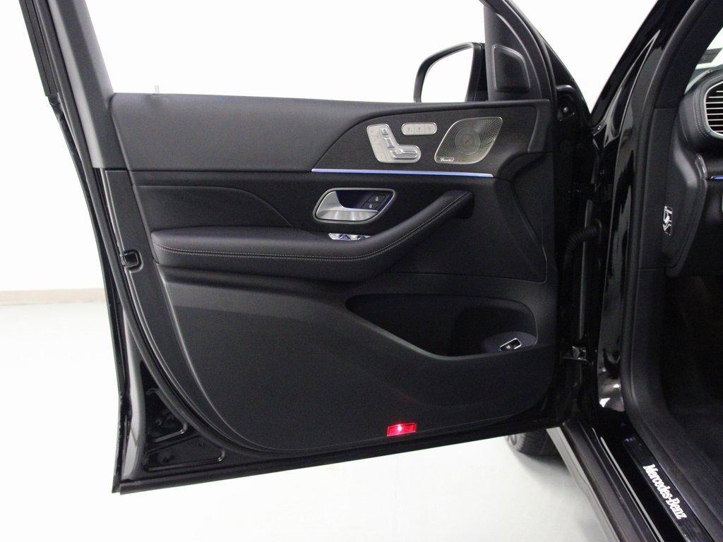 Certified 2025 Mercedes-Benz GLS 450 4MATIC image 18