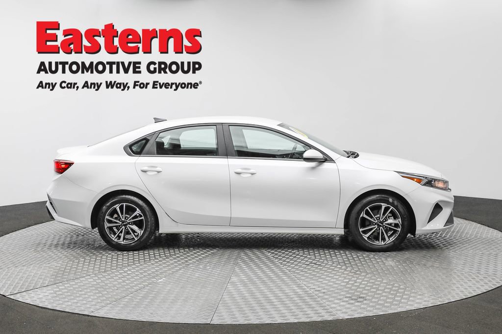 Used 2024 Kia Forte LXS image 4