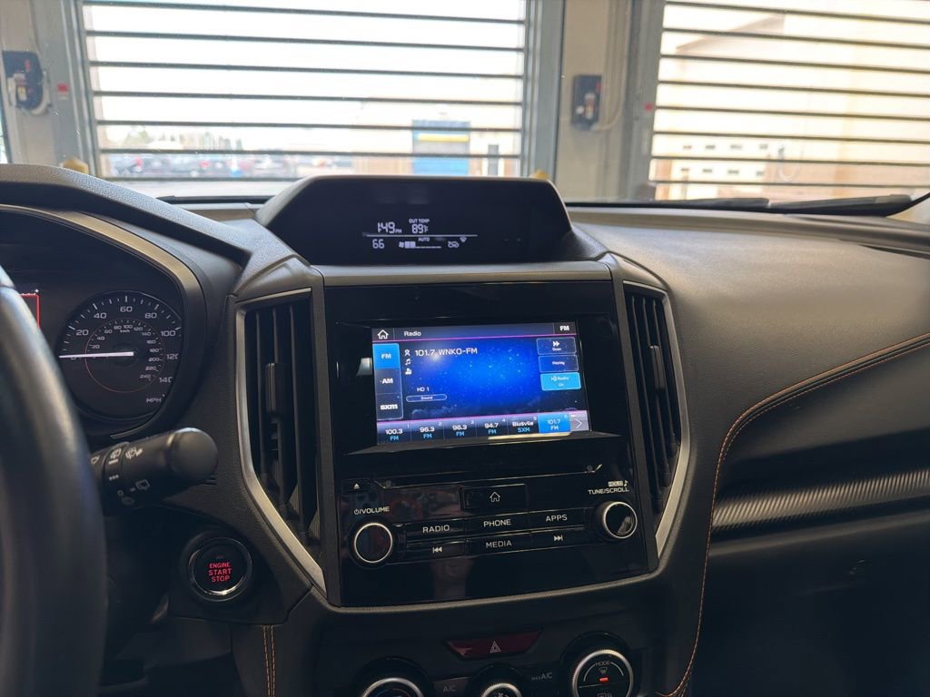 Used 2022 Subaru Crosstrek 2.0i Premium w/ Moonroof Package image 5