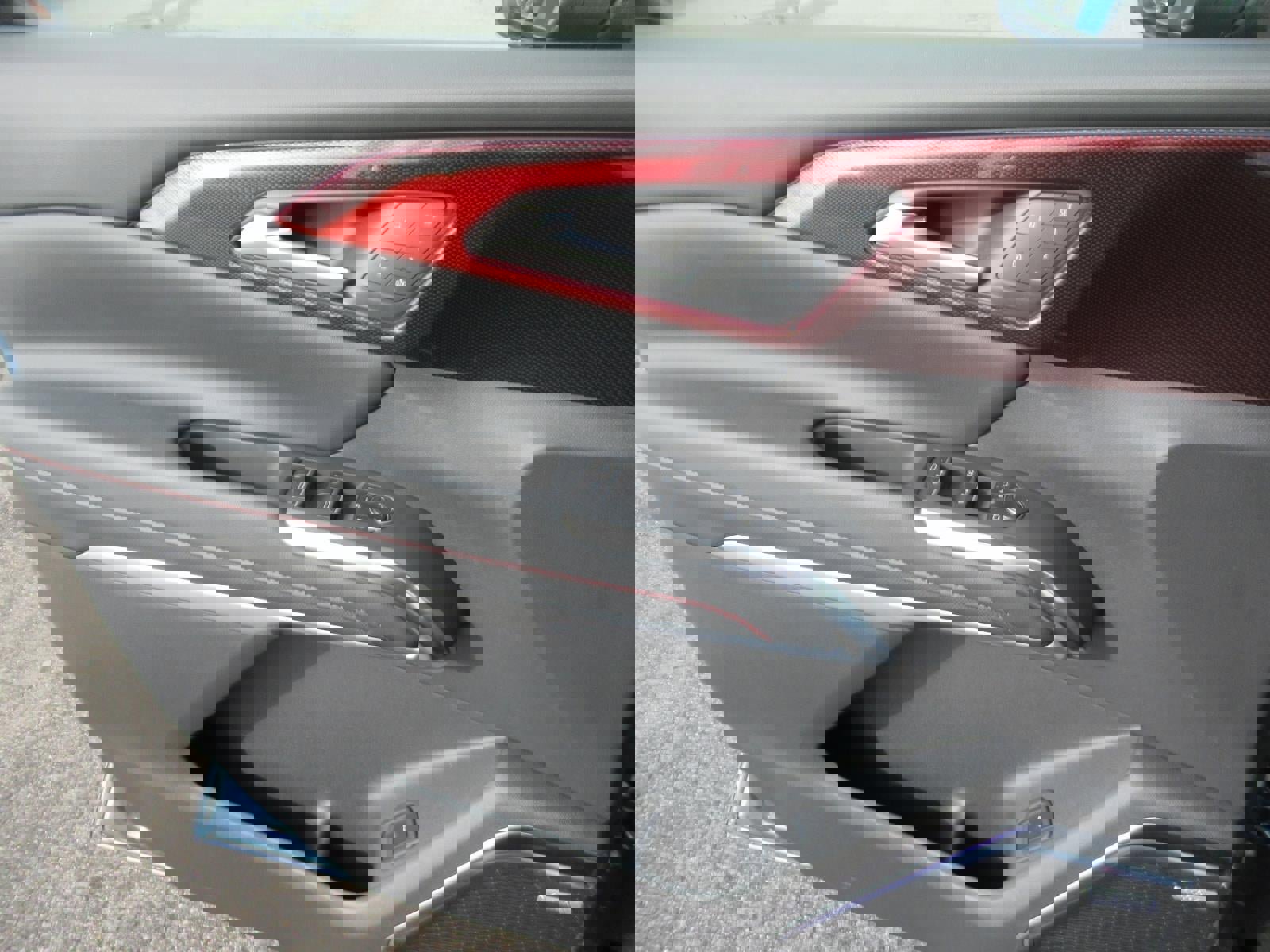 New 2026 Chevrolet Traverse RS image 29