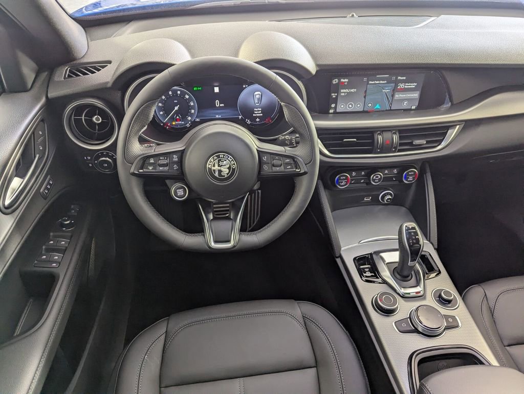 New 2025 Alfa Romeo Stelvio Sprint w/ Convenience Package image 13