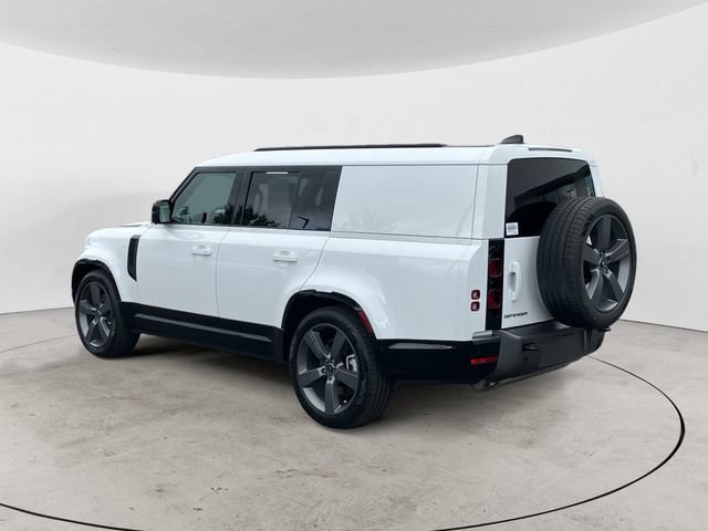 Used 2024 Land Rover Defender 130 Outbound AWD/4WD image 4