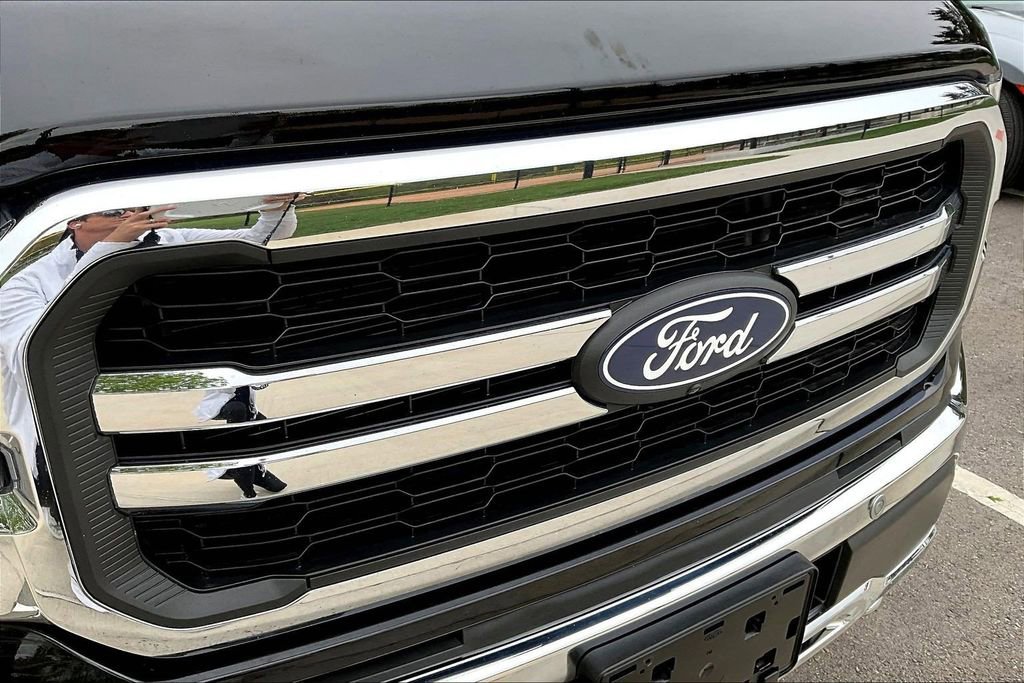 Used 2024 Ford F150 Lariat w/ Tow/Haul Package AWD/4WD image 32