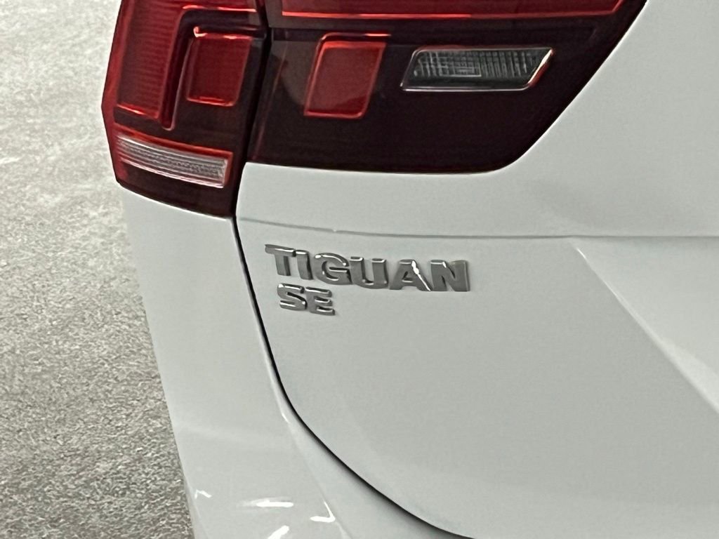 Used 2018 Volkswagen Tiguan SE w/ Panoramic Sunroof Package image 33