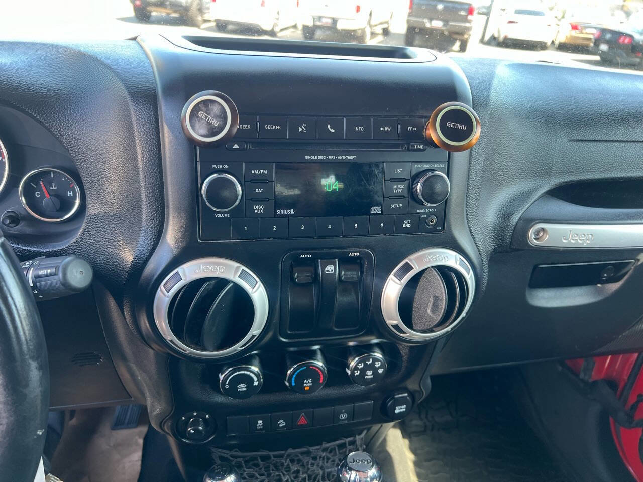 Used 2017 Jeep Wrangler Rubicon w/ Power Convenience Group image 14