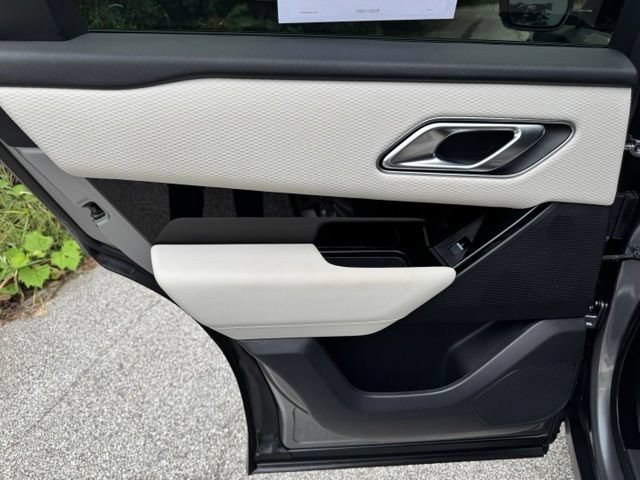 Certified 2023 Land Rover Range Rover Velar R-Dynamic S AWD/4WD image 13