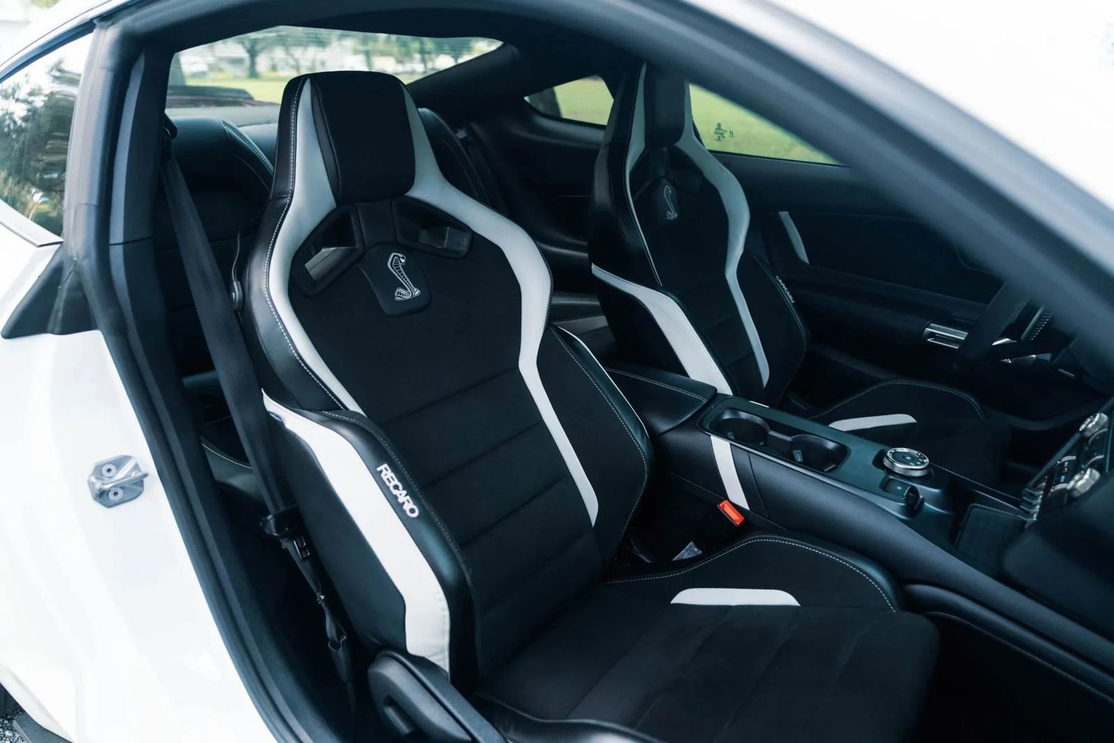 Used 2020 Ford Mustang Shelby GT500 w/ Technology Package image 21