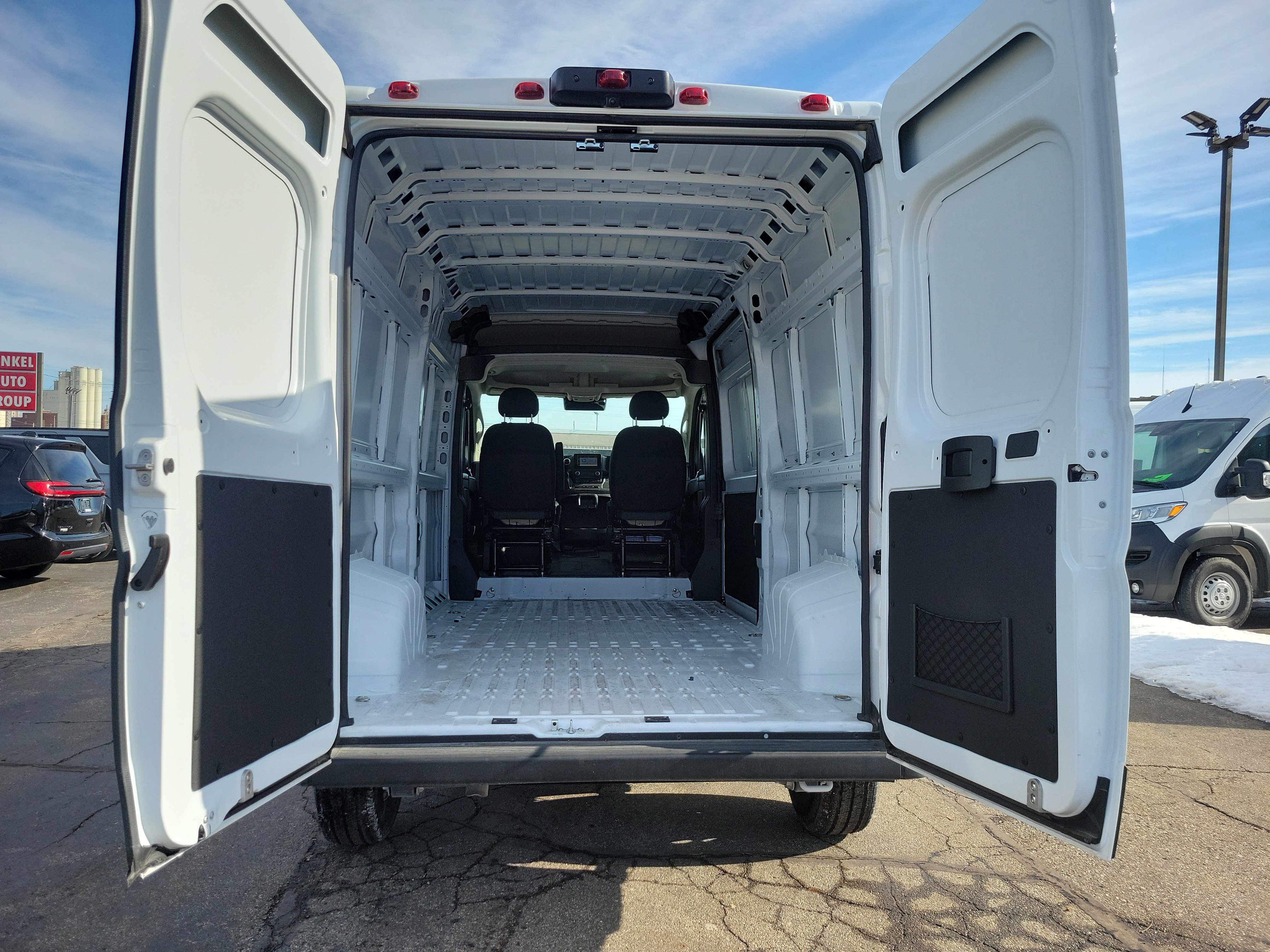 Used 2025 RAM ProMaster 1500 w/ Convenience Group image 17