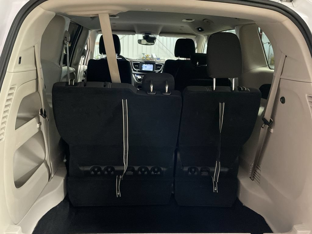 Used 2024 Chrysler Voyager LX FWD image 24