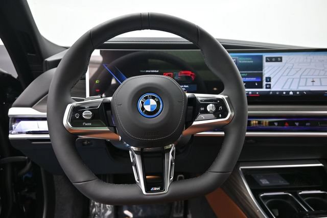 New 2026 BMW i7 xDrive60 w/ Executive Package AWD/4WD image 13