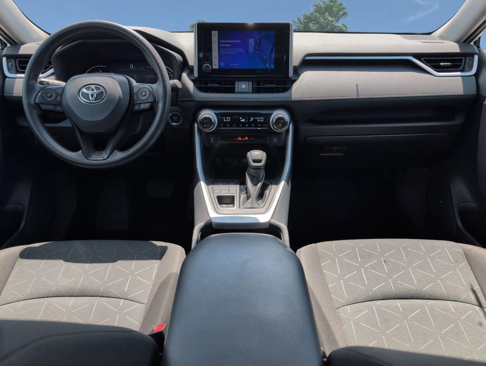 Used 2024 Toyota RAV4 XLE AWD/4WD image 26