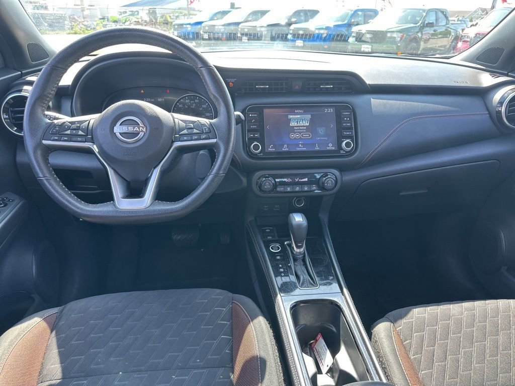 Used 2022 Nissan Kicks SR image 18