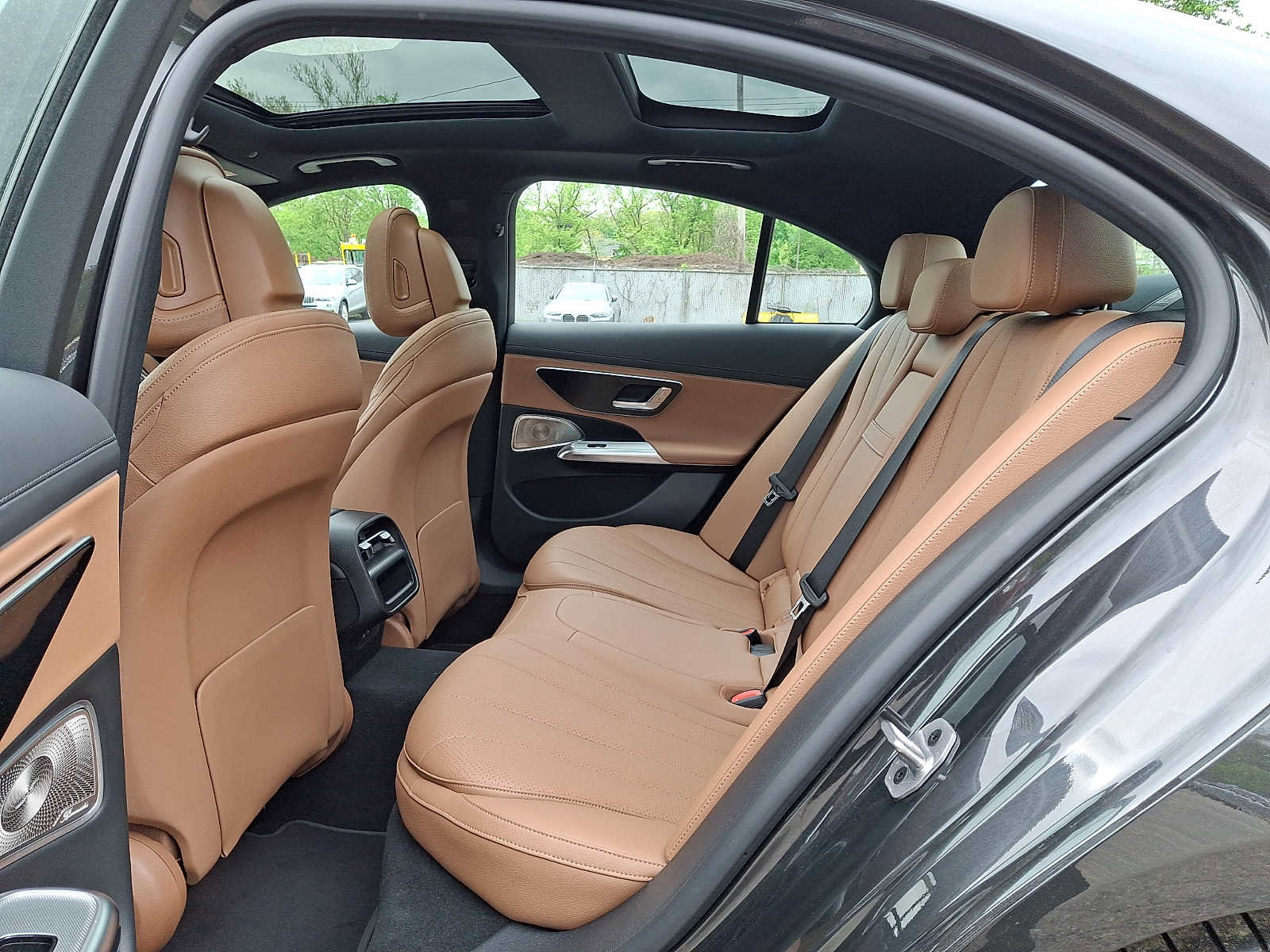 Used 2025 Mercedes-Benz E 350 4MATIC Sedan image 10