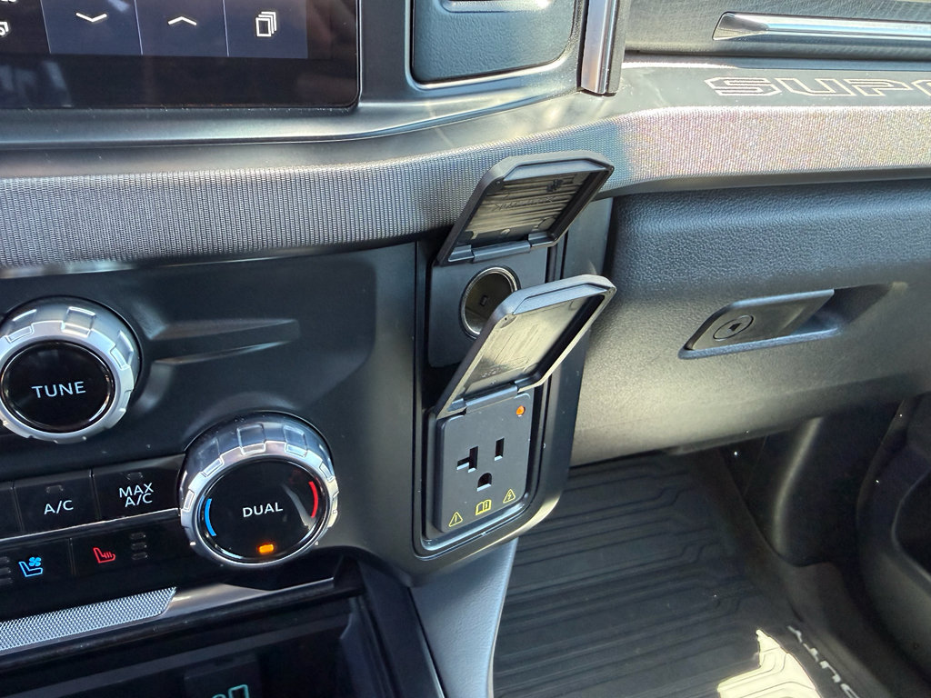 Used 2023 Ford F350 Platinum w/ Tremor Off-Road Package AWD/4WD image 26