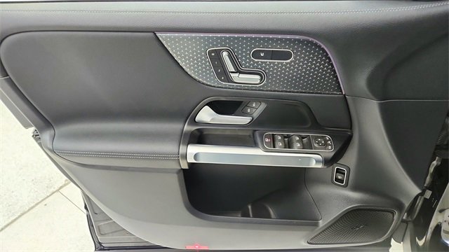 Used 2024 Mercedes-Benz EQB 250+ 250+ w/ Driver Assistance Package image 34